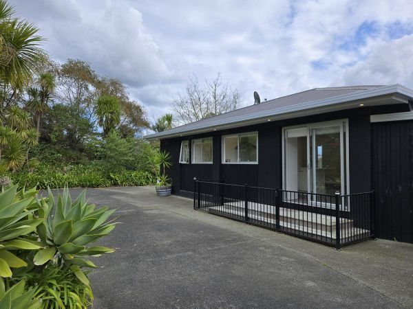  at 1/32 Haigh Access Road, Redvale, Rodney, Auckland