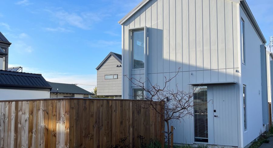  at 2/11 Leitch Street, Somerfield, Christchurch City, Canterbury