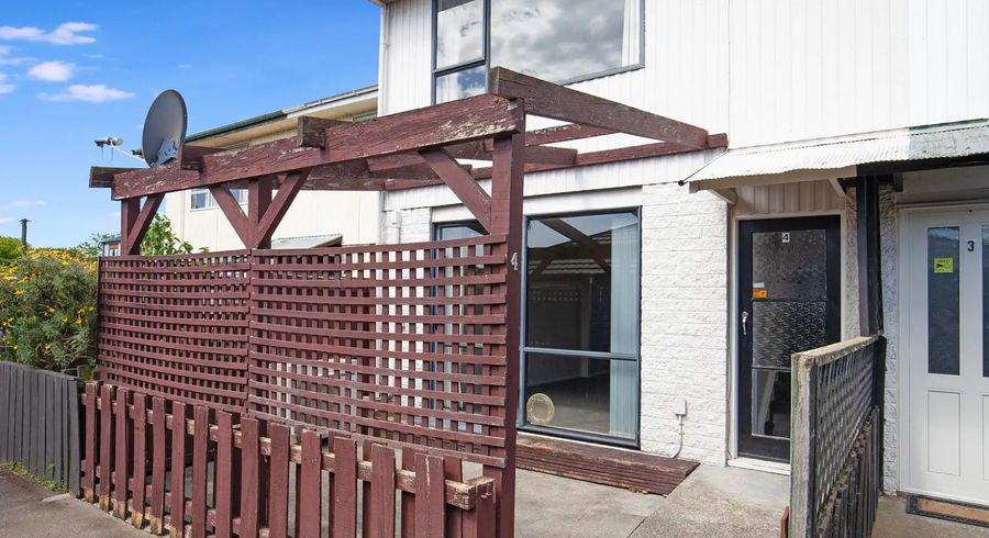  at 183 *Hastings Street East, Waltham, Christchurch City, Canterbury