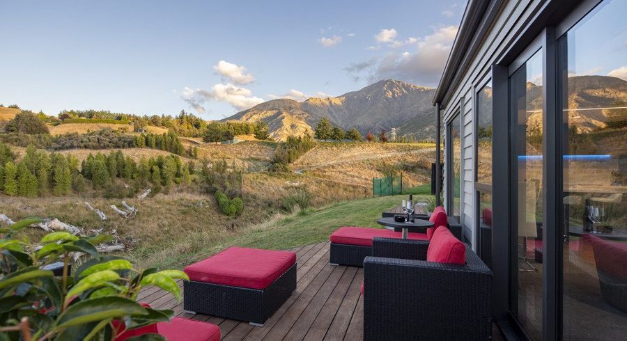  at 7 Longlands Street, Lake Hayes, Queenstown-Lakes, Otago