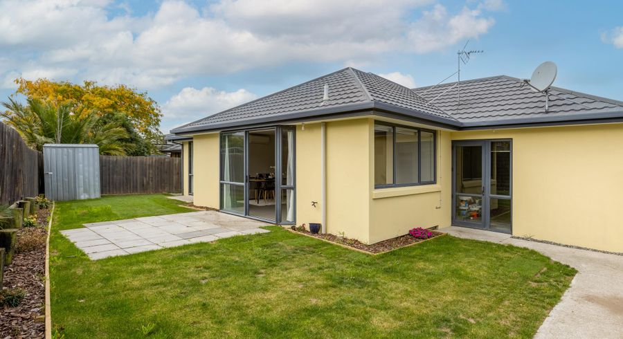  at 2 Laurel Lane, Linwood, Christchurch