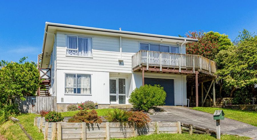  at 21 Staithes Drive North, Whitby, Porirua, Wellington