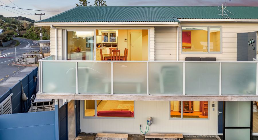  at 5 Beach Road, Plimmerton, Porirua, Wellington