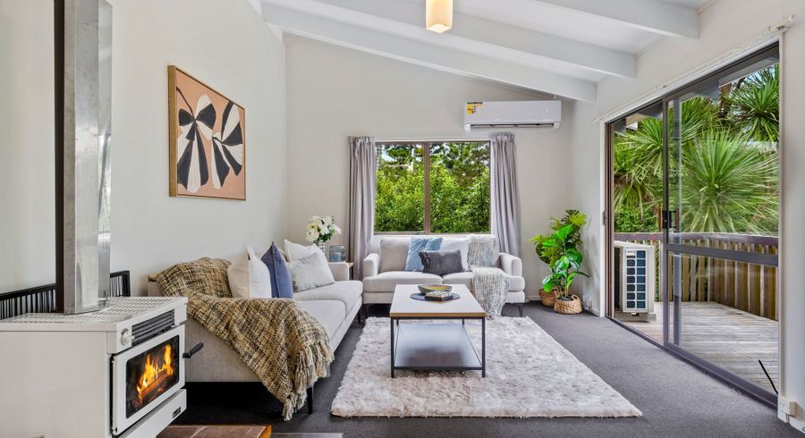  at 2/19 Seaview Road, Glenfield, North Shore City, Auckland