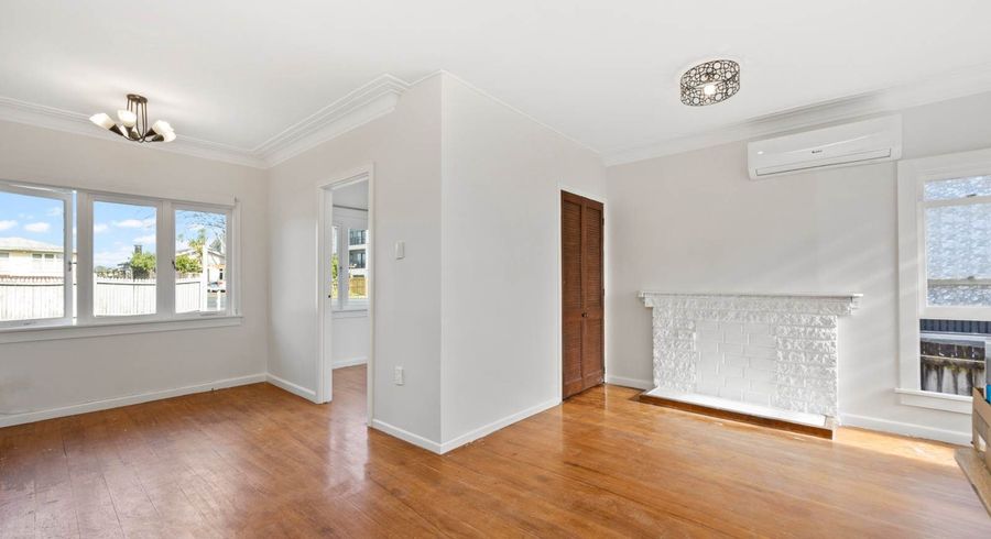  at 4039 Great North Road, Glen Eden, Waitakere City, Auckland