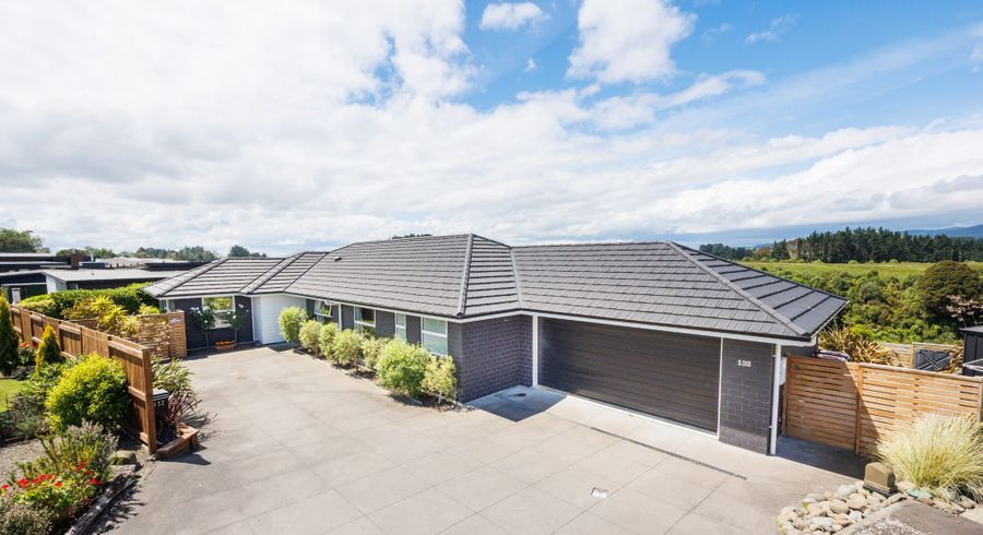  at 132 Johnstone Drive, Fitzherbert, Palmerston North, Manawatu / Whanganui