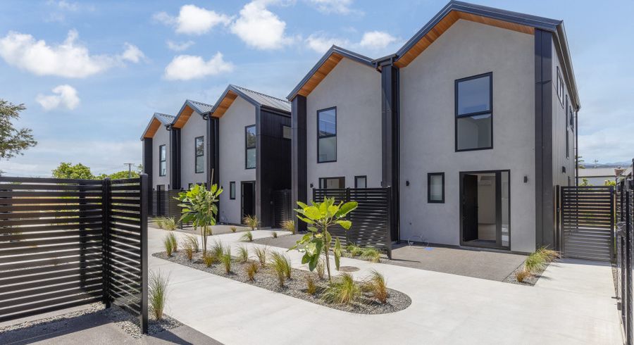  at 624A Queen Street East (units A, B, C, I & J), Levin, Horowhenua, Manawatu / Whanganui