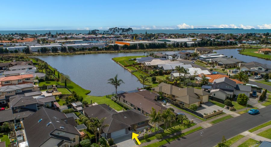  at 135 Oriental Parade, Papamoa Beach, Papamoa