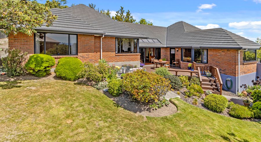  at 81 Penruddock Rise, Westmorland, Christchurch