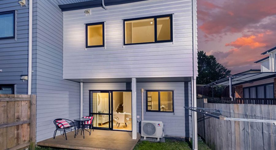  at 7/7 South Pacific Place, Henderson, Waitakere City, Auckland