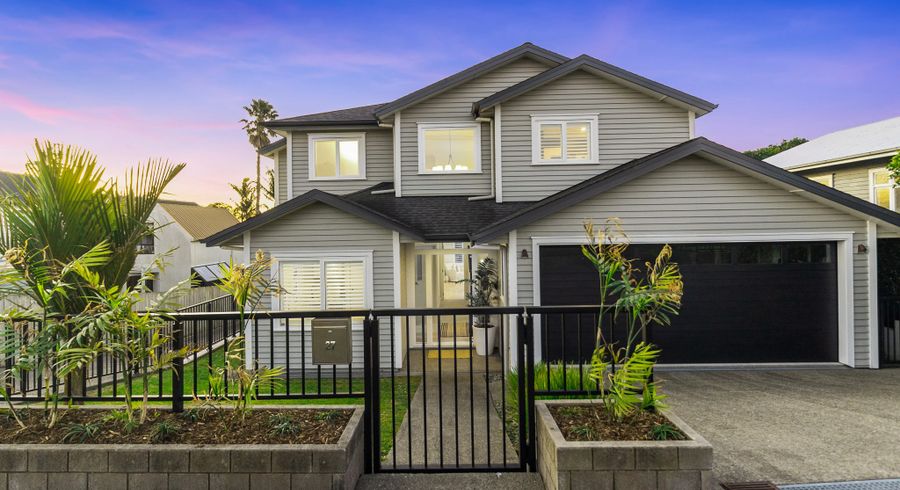  at 27 St Michaels Avenue, Point Chevalier, Auckland City, Auckland