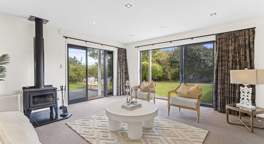  at 122 Surrey Hill Road, Oakura, New Plymouth, Taranaki