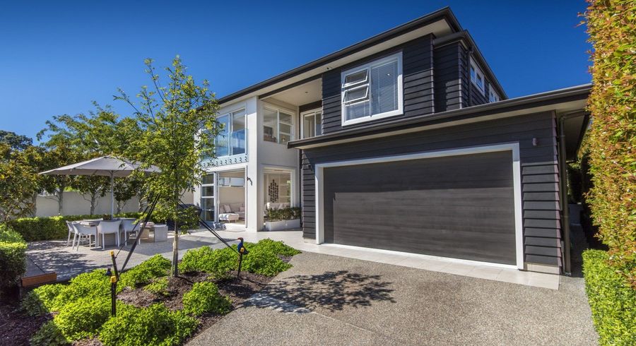  at 30 Beresford Street, Bayswater, Auckland