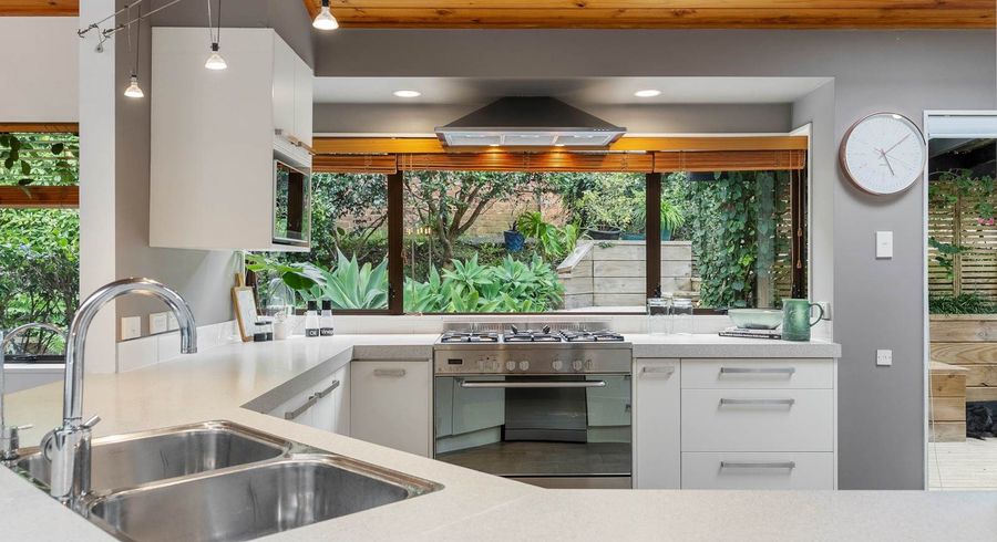  at 2/26 Huron Street, Takapuna, North Shore City, Auckland