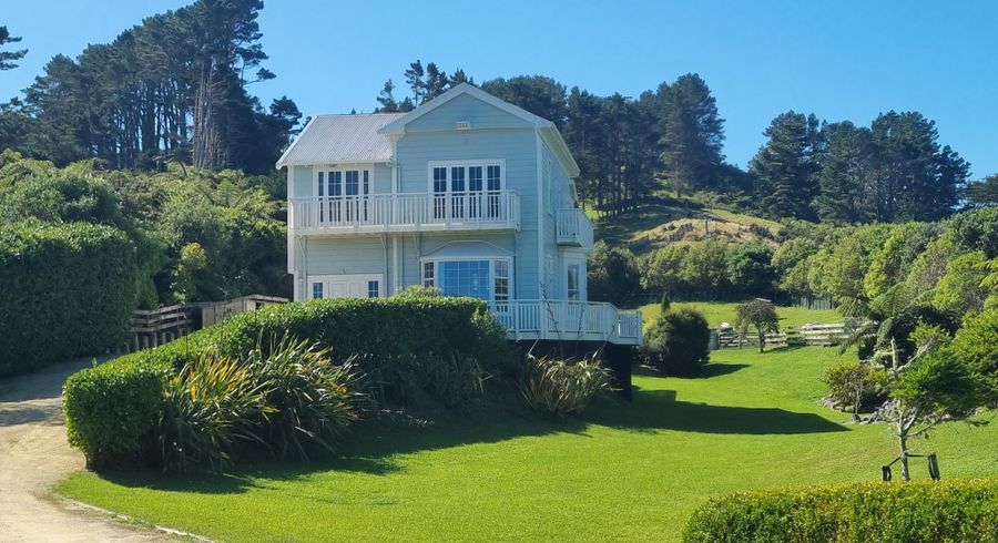  at 381 Horokiwi Road, Horokiwi, Wellington