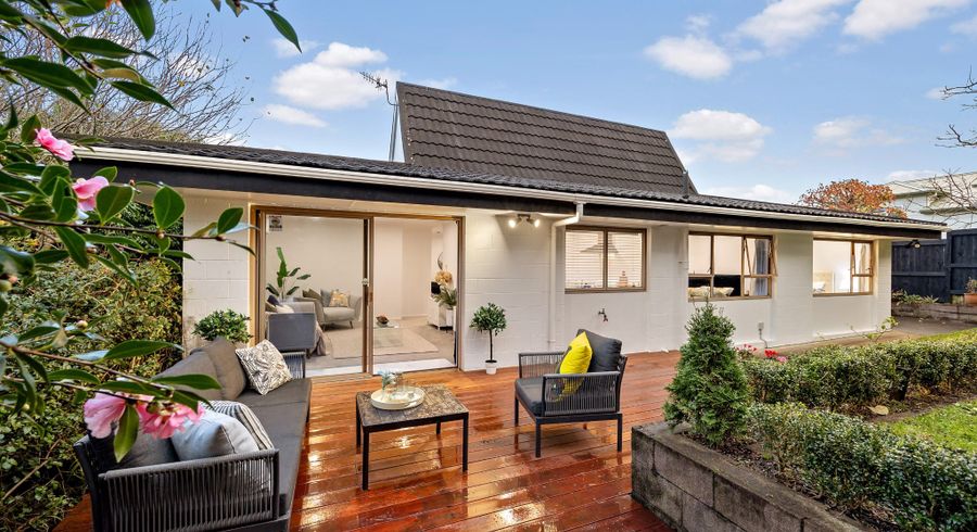  at 3/8 Woodbine Avenue, Greenlane, Auckland