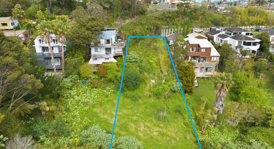  at 657 East Coast Road, Browns Bay, North Shore City, Auckland