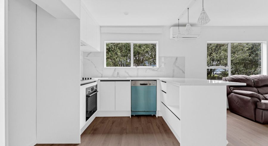  at 1/11 Justamere Place, Weymouth, Manukau City, Auckland