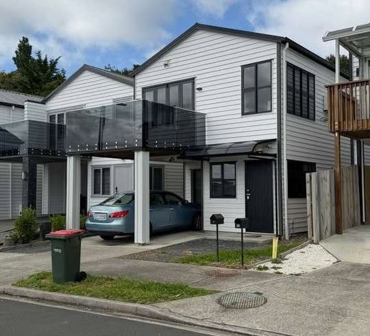  at 84 Joseph Street, Flat Bush, Manukau City, Auckland
