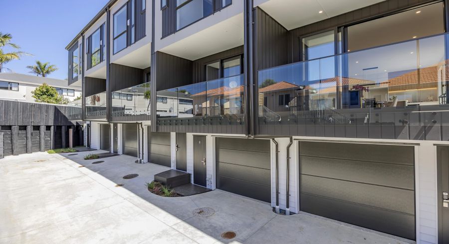  at 17C John Jenning Drive, Oteha, North Shore City, Auckland