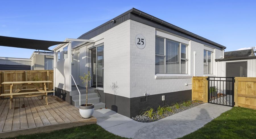  at 2/25 Baring Terrace, Strandon, New Plymouth