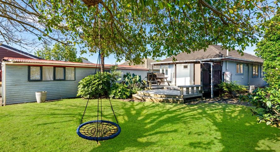  at 22 London Street, Te Atatu Peninsula, Auckland