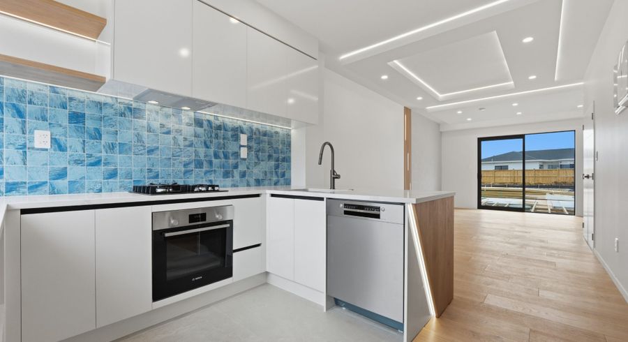  at Unit 8/83 Otuwairoa Esplanade, Papakura, Papakura, Auckland