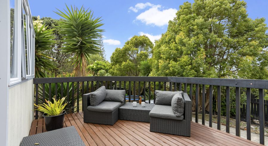  at 18 George Herring Place, Glen Eden, Auckland