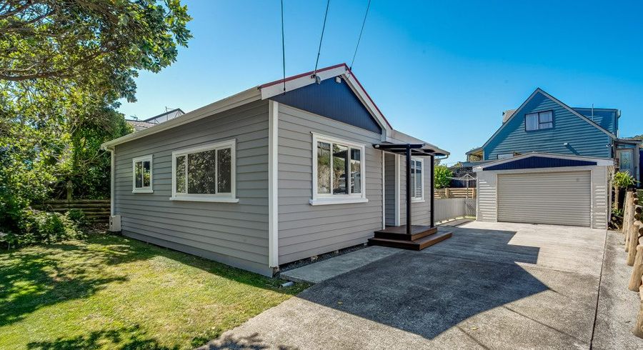  at 33 Dominion Park Street, Johnsonville, Wellington, Wellington