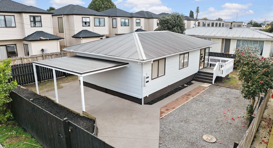  at 2/6 Cambridge Road, Manurewa, Manukau City, Auckland
