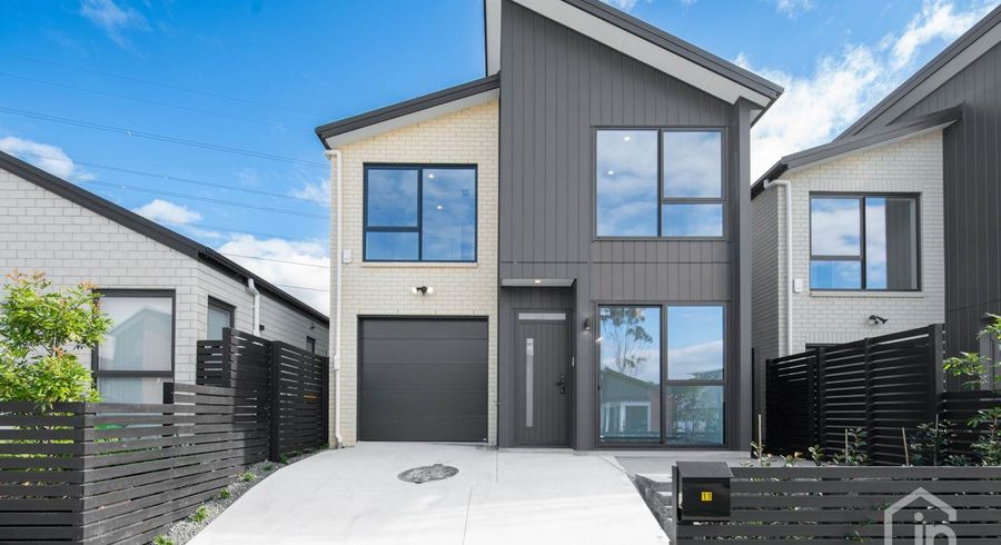  at 11 Paretao Street, Massey, Waitakere City, Auckland