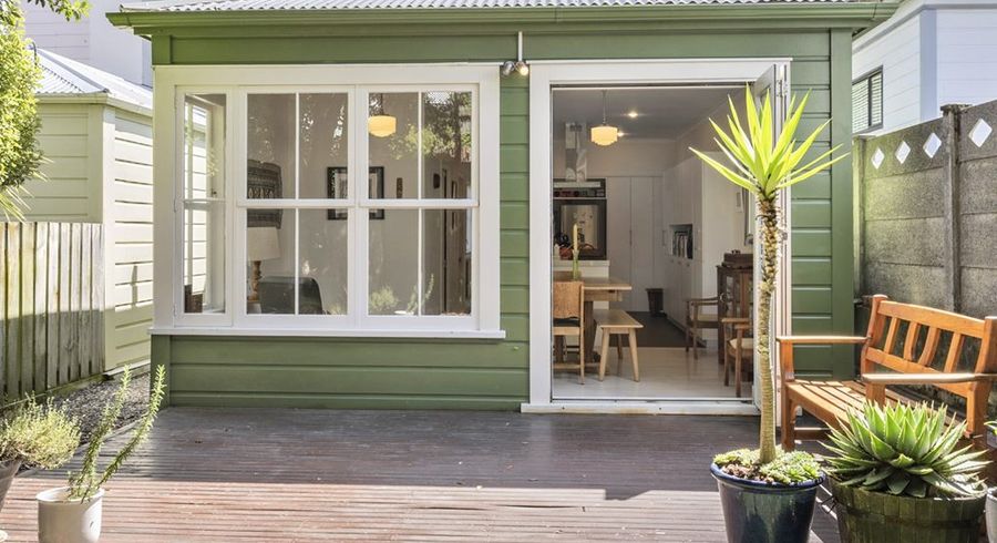  at 100 Constable Street, Newtown, Wellington