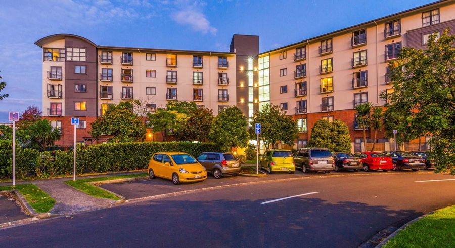  at 2L/10 Crown Lynn Place, New Lynn, Auckland