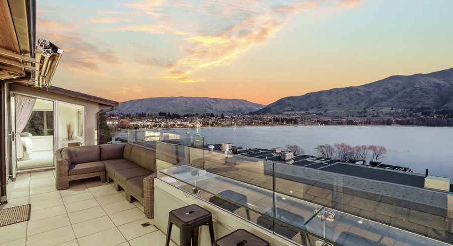  at 2/124 Lismore Street, Wanaka, Wanaka, Otago