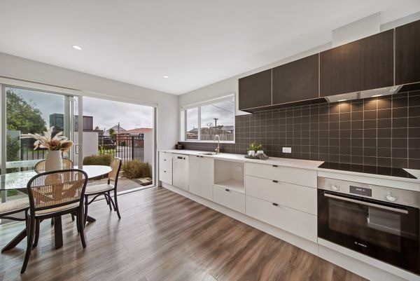  at 1/24 Heywood Terrace, Richmond, Christchurch City, Canterbury