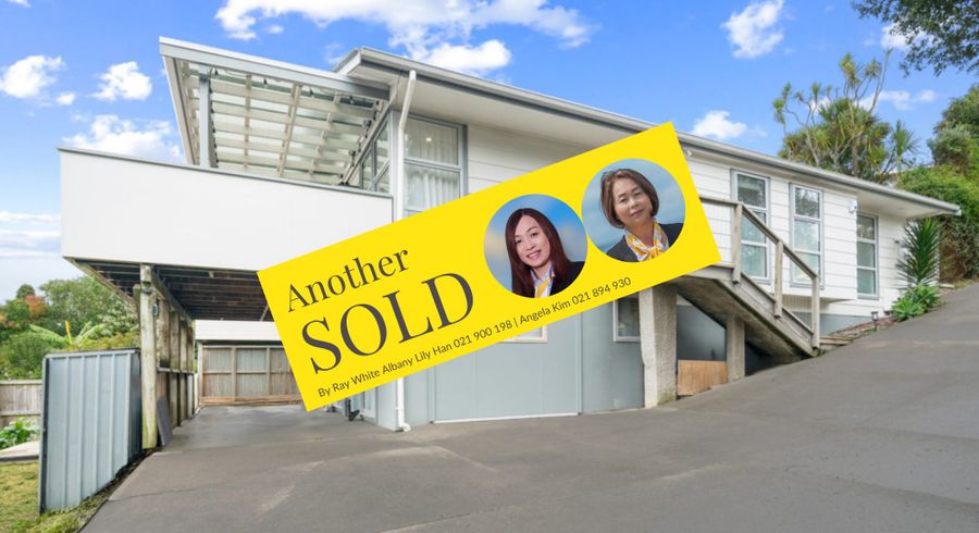  at 36 Tamahere Drive, Glenfield, Auckland