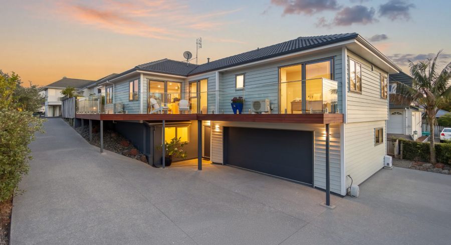  at 1/66 Browns Bay Road, Rothesay Bay, North Shore City, Auckland