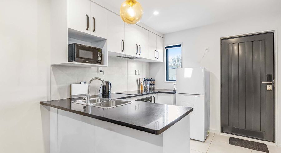  at 19/18 Hewlett Road, Massey, Waitakere City, Auckland