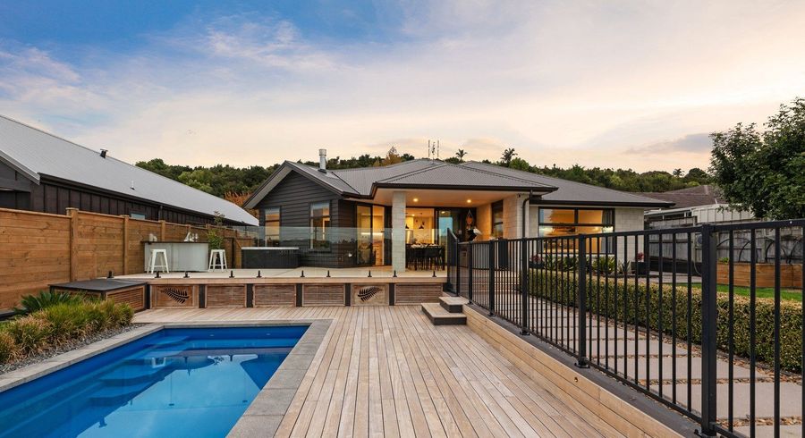  at 160 Lakes Boulevard, Pyes Pa, Tauranga, Bay Of Plenty