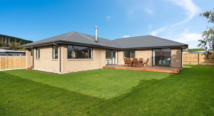  at 2 Margate Street, Waihola, Milton