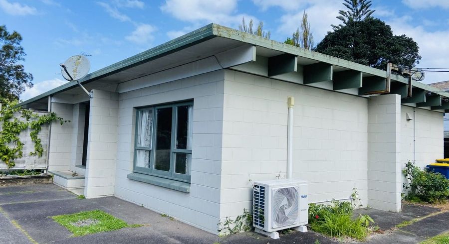  at 1/22 Kelston St, New Lynn, Waitakere City, Auckland