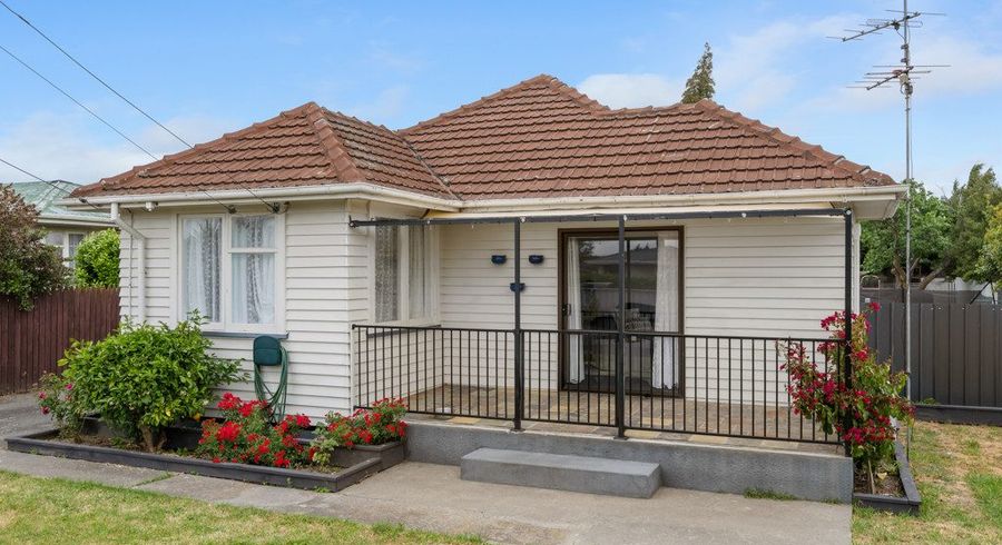  at 112 Budge Street, Riversdale, Blenheim