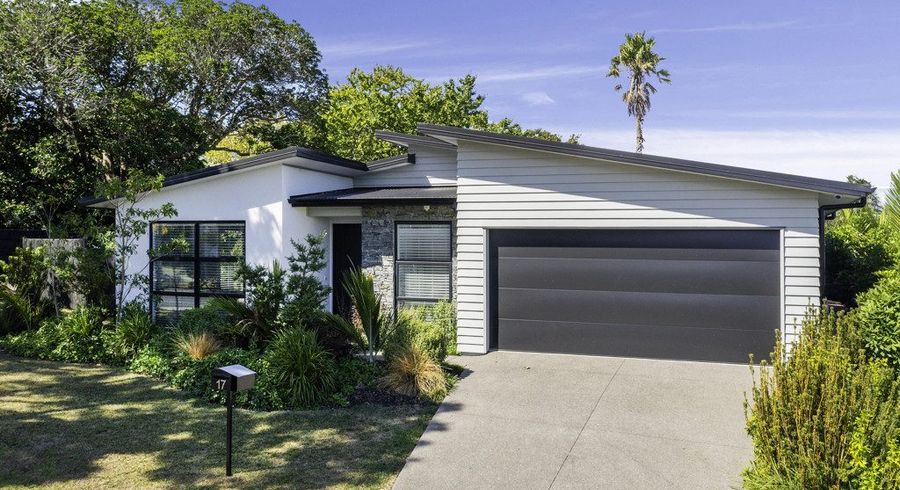  at 17 Fordyce Avenue, Sunnyhills, Auckland