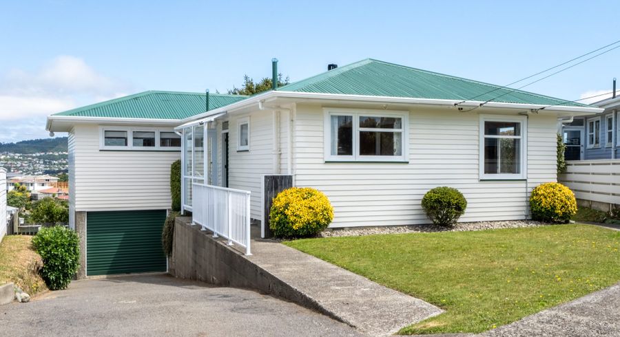  at 25 Baylands Drive, Newlands, Wellington