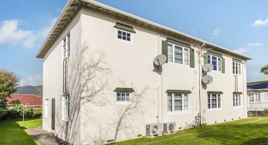  at 2/22 Ludlam Crescent, Woburn, Lower Hutt