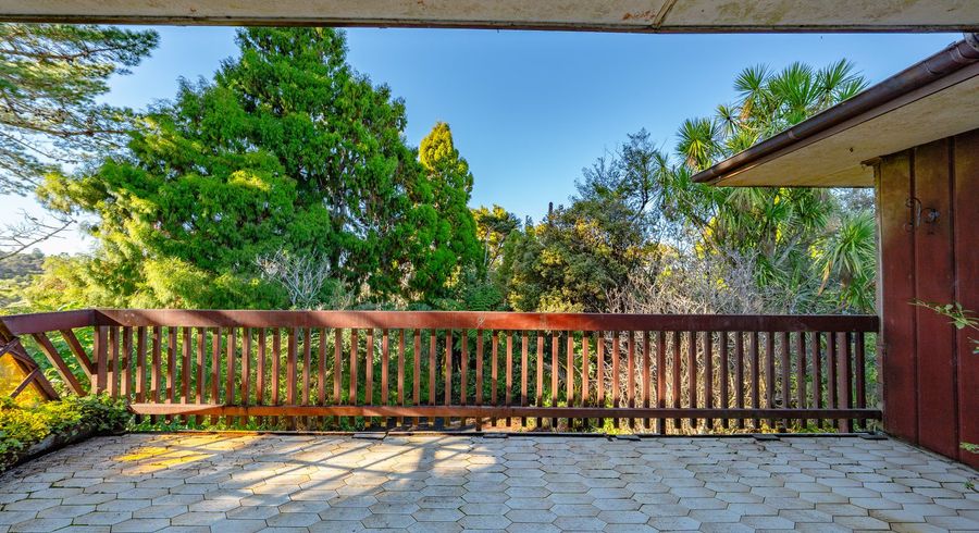  at 1090 Scenic Drive, Swanson, Waitakere City, Auckland