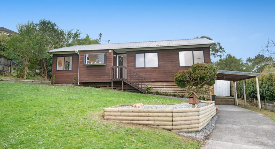  at 2/14 Valecrest Place, Bayview, Auckland