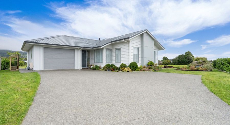  at 6 Albizia Grove, Waikanae, Waikanae