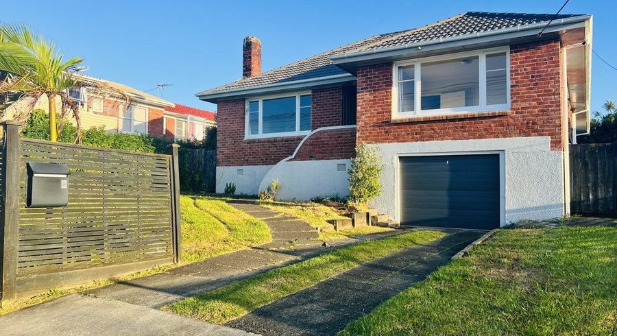  at 9 Winscombe Street, Belmont, North Shore City, Auckland