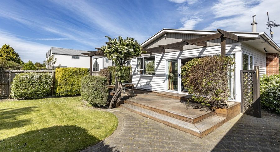  at 8 Stackhouse Avenue, Bishopdale, Christchurch City, Canterbury
